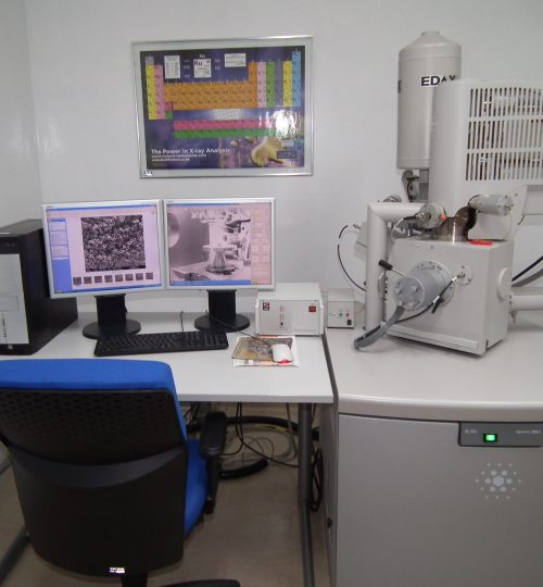 Microscópio Eletrônico de Varredura - MEV, Quanta 200FEG 30 kV (FEI)