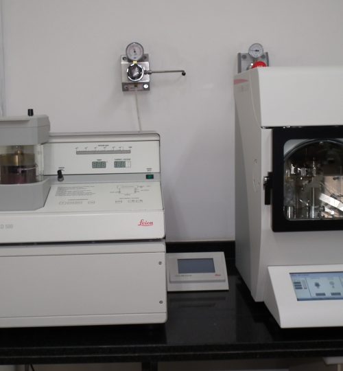 Metalizadoras (Leica), possibilitam o recobrimento de amostras não condutoras.